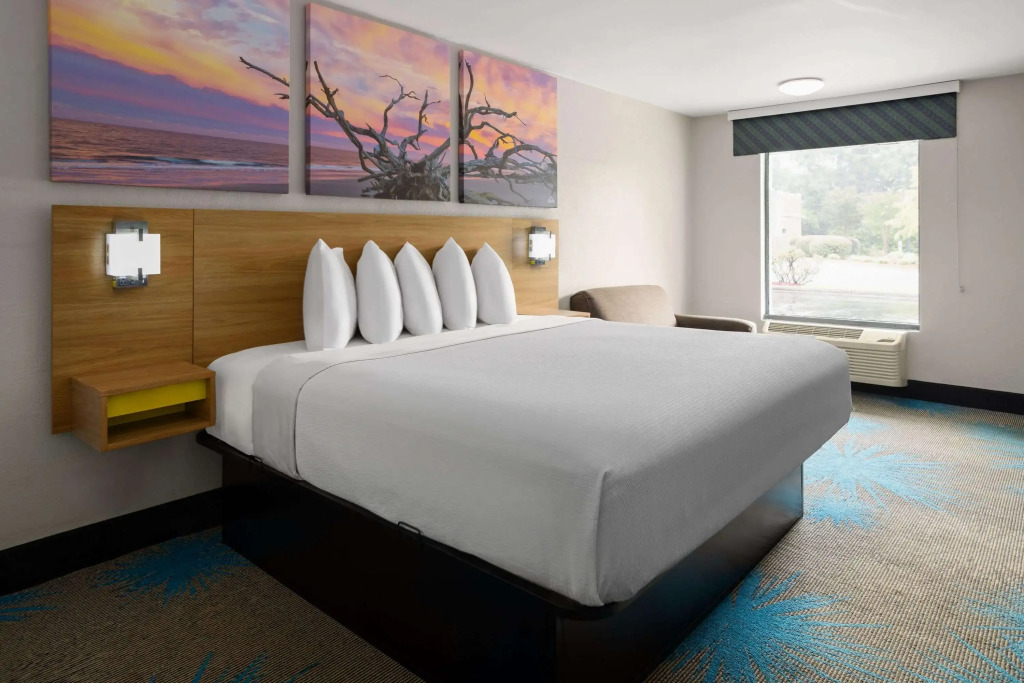 Days Inn by Wyndham Ladson Summerville Charleston