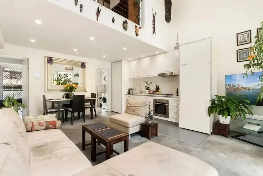 Poolside Apartment Opposite Redfern Park