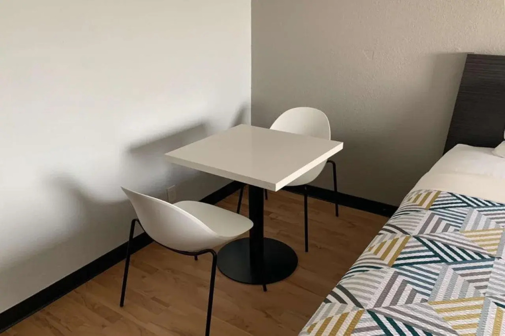 Studio 6-Lincoln, NE - Airport