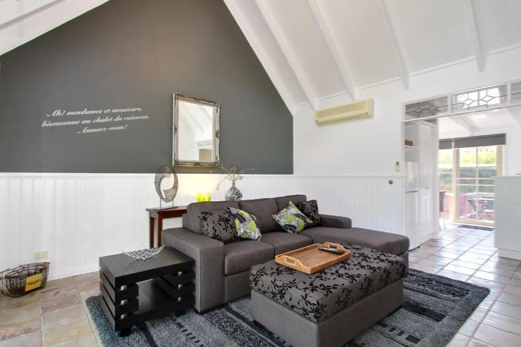 Creek Cottage Bed and Breakfast Traralgon