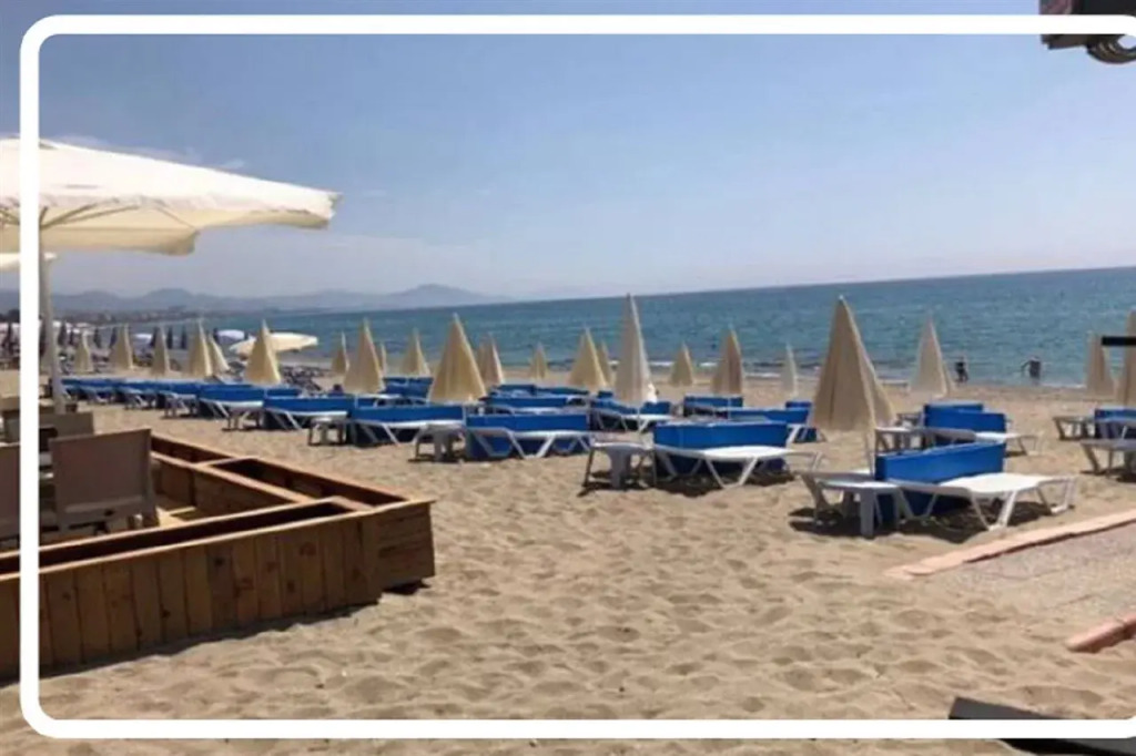 Vi̇va Beach Hotel