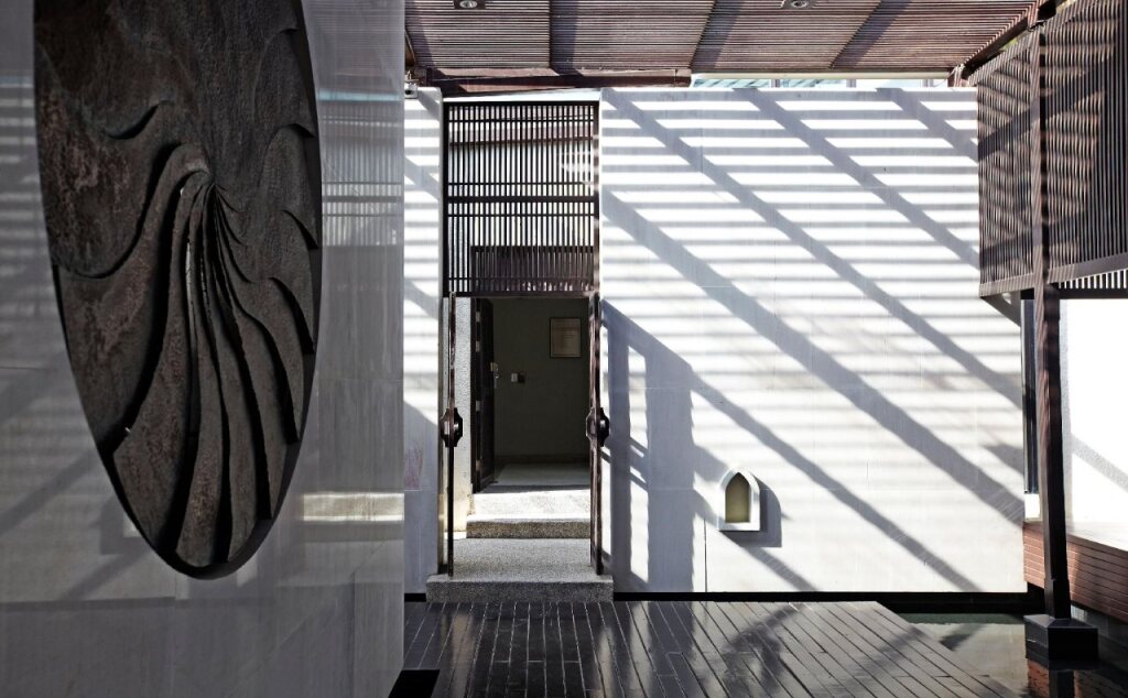 Sareeraya Villas & Suites