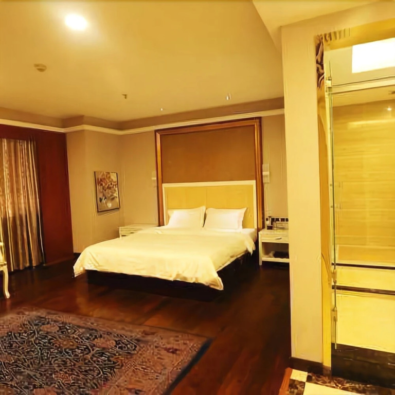 Lijiang Hotel
