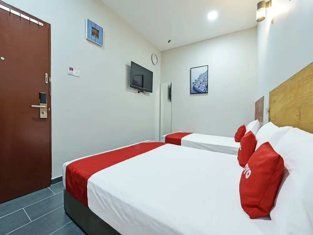 Super OYO Capital O 90687 Rs Hotel
