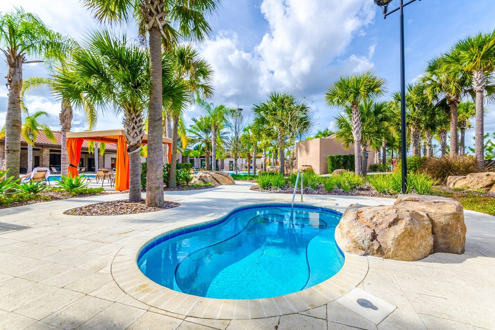 Spacious Getaway With 2 Themed Game Rooms, Private Pool, & Pool spa
