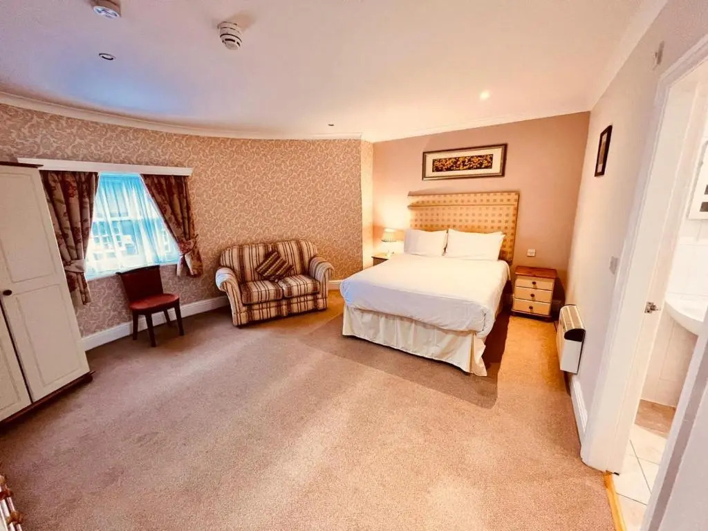 Crown Hotel - Stone, Near Stoke-On-Trent by OYO