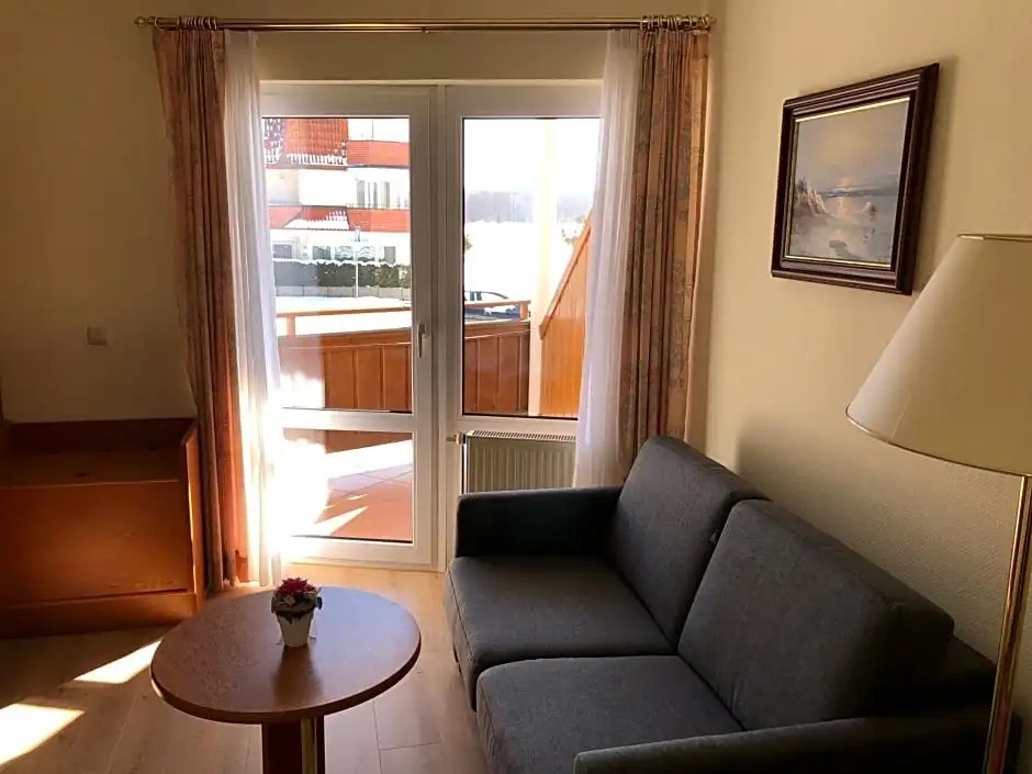 Hotel garni SEESCHLÖSSCHEN