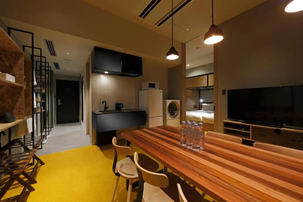 Отель Hundred Stay Tokyo Shinjuku