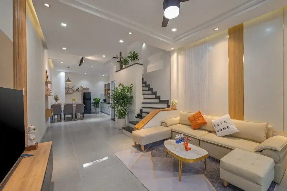 N to M Cozy House