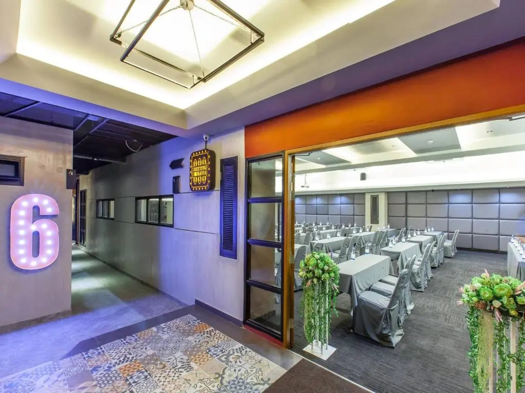 Loft Mania Boutique Hotel