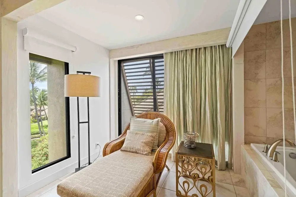 Maui Kamaole A-206 - Prime Location, Stunning Renovation, Large Lanai, Split AC!