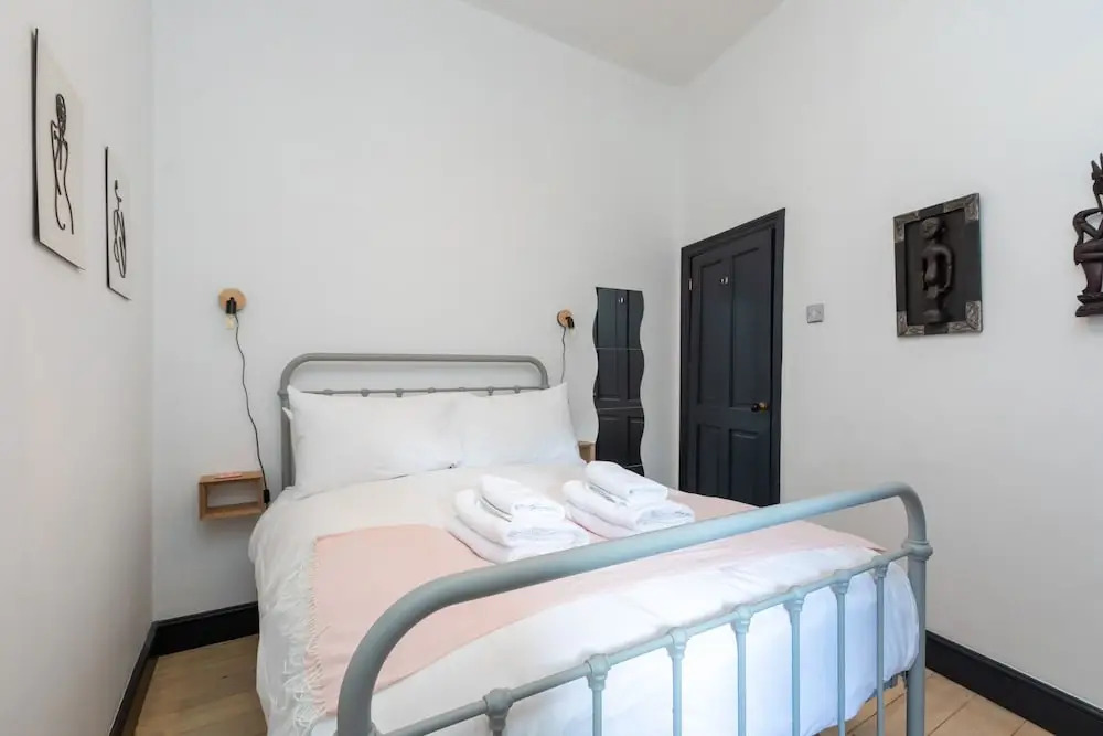 Serene and Spacious 1 Bedroom Garden Flat in Clapton