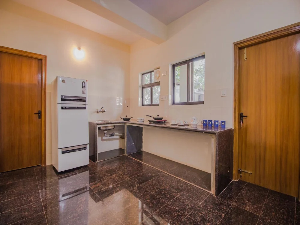 OYO 11351 Home 4BHK Miramar Beach
