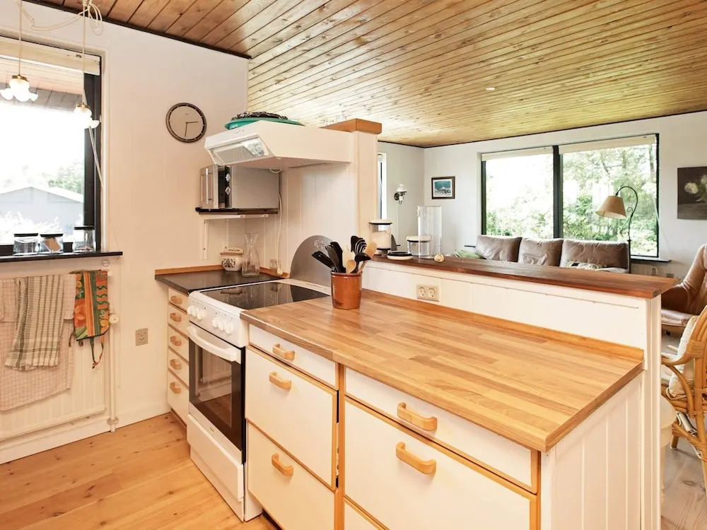 8 person holiday home in Struer-By Traum