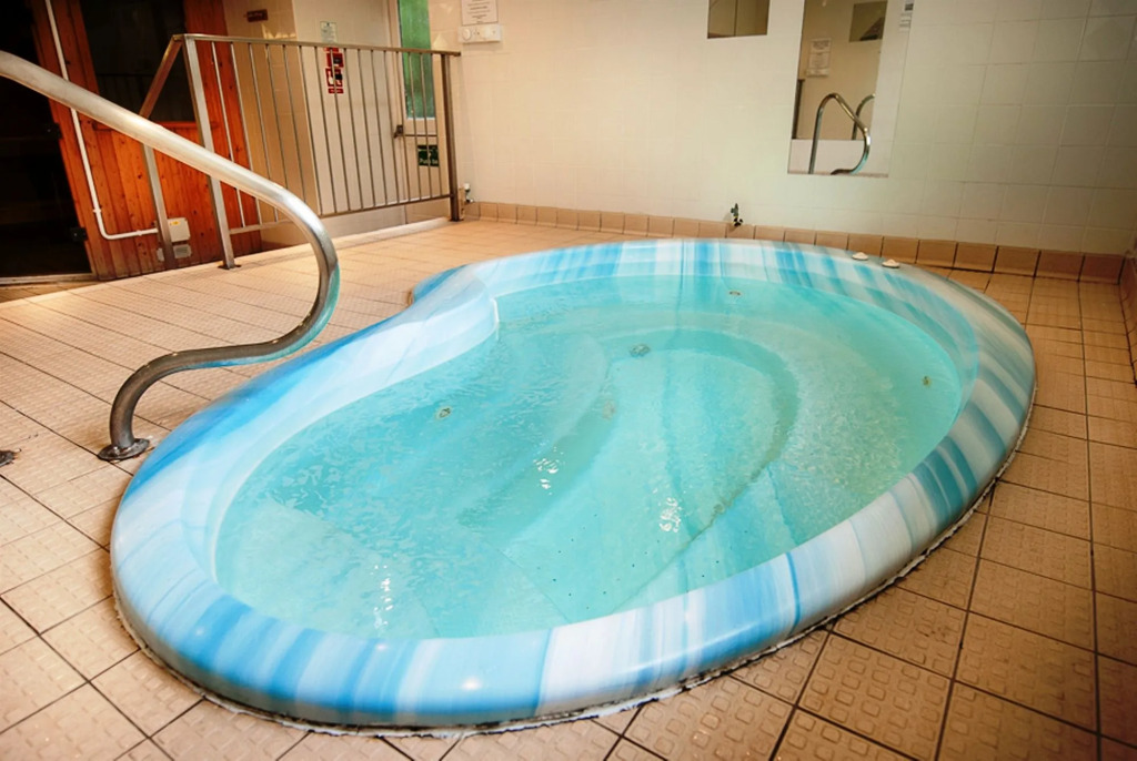 New Westcliff Hotel