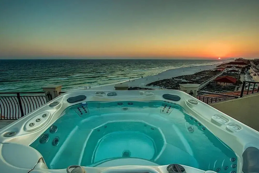 Capitano 7 Bedroom Holiday Home by Five Star Properties