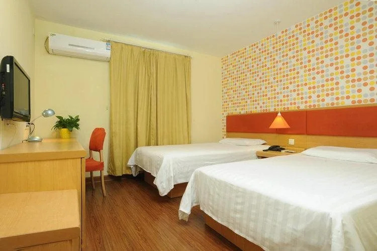 Home Inn Jiaozhou Guangzhou Road