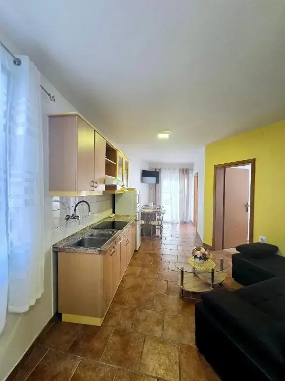Apartments Vugica Šilo