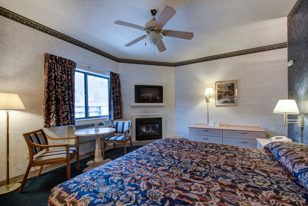 Sidney James Mountain Lodge