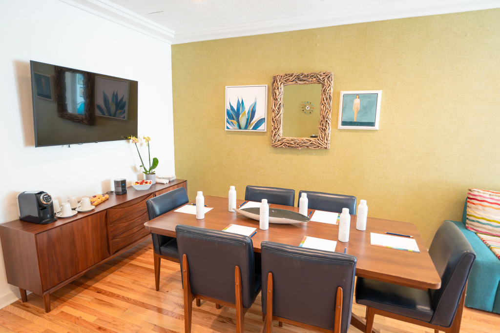 Отель Circa 39 Miami Beach by IHG