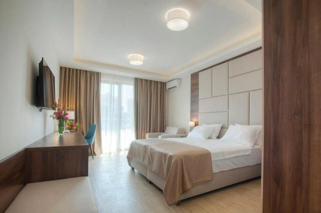 Hotel Twelve by Aycon