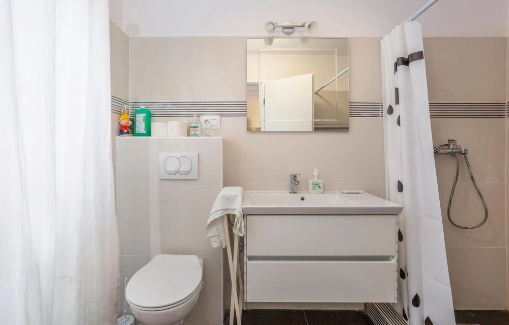 Beautiful Apartment in Rijeka With Wifi and 1 Bedrooms