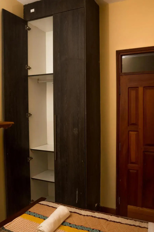 B2 Le Royal SQ Room in Apartment