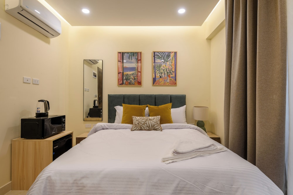 Hazel Spaces in Heliopolis
