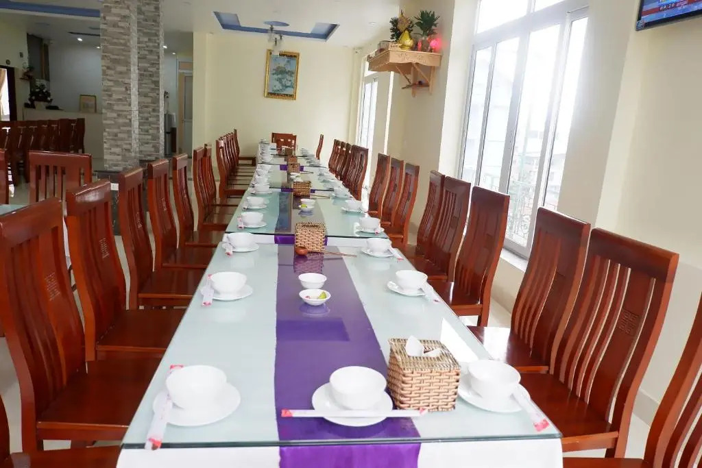 Khách sạn Anh Đào