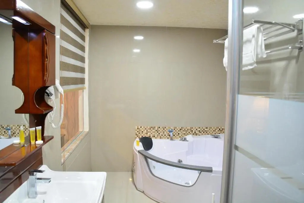 Aljamal Hotel
