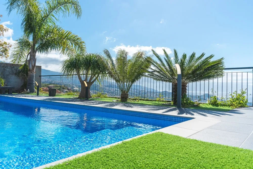Palm Paradise Villa by AH
