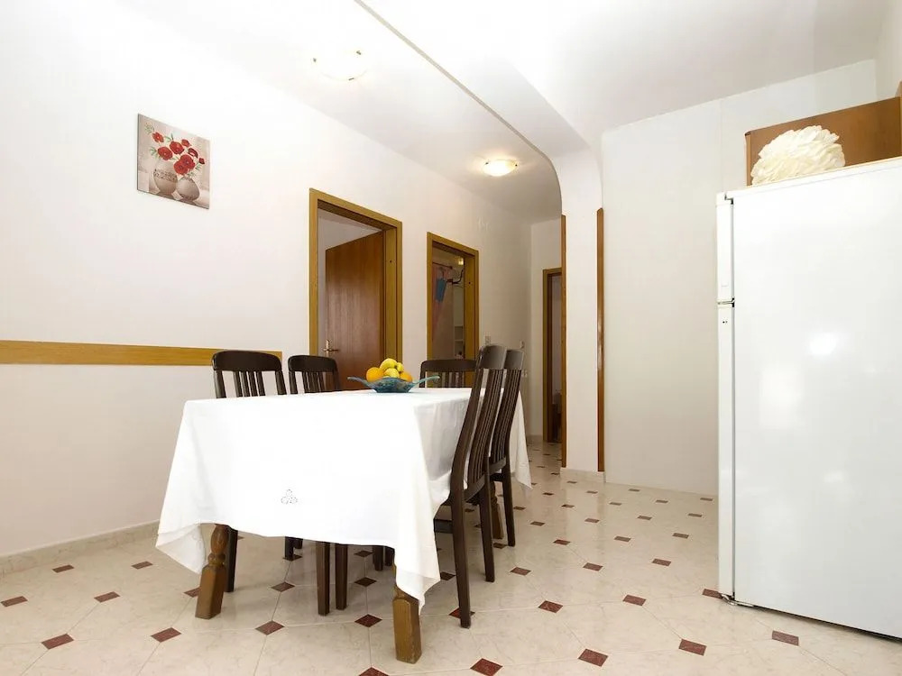 Apartment 1965