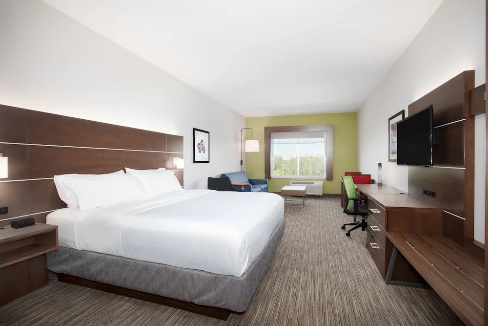 Holiday Inn Express & Suites - Sterling by IHG