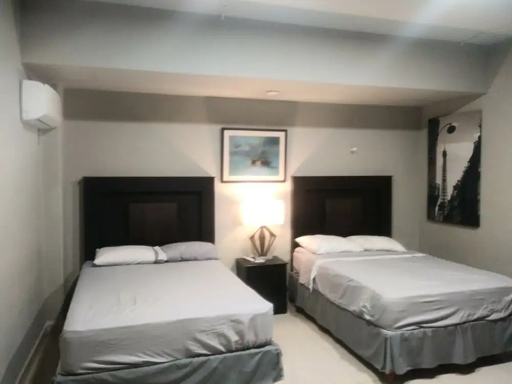 Center City Plaza Hotel