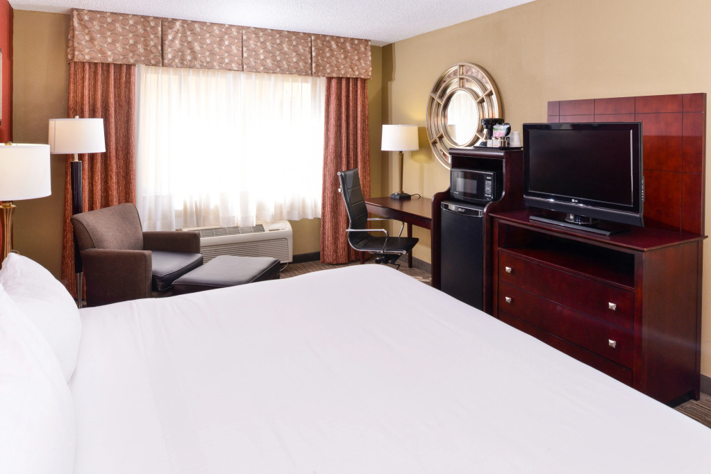 Holiday Inn Express Hotel Clearwater East - ICOT Center by IHG