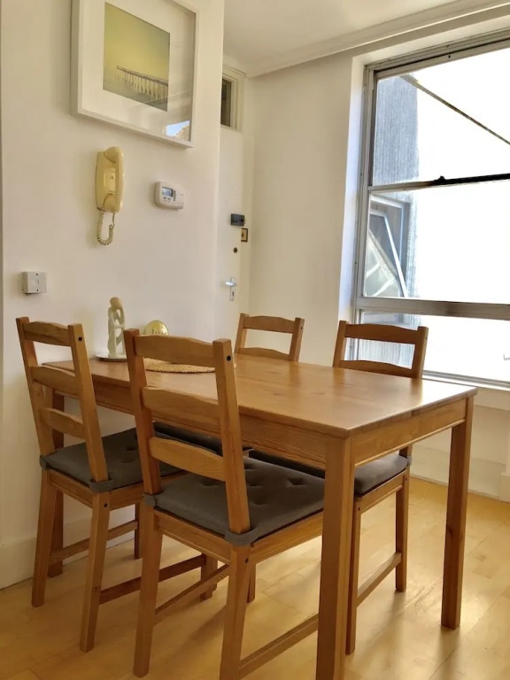 Stylish Apartments in Victoria & Westminster