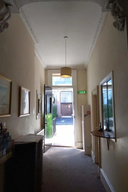 Glasgow House