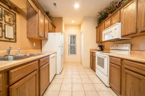 Royal Links at 1000 Hills Walk-in Two Bedroom