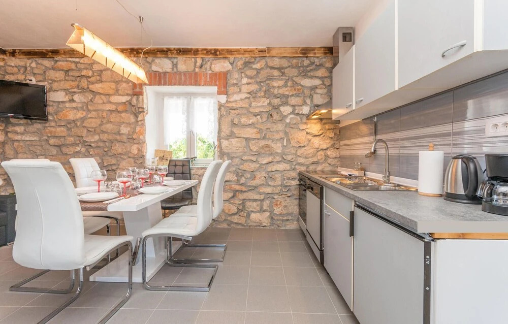 Lovely Home In Donje Rastane