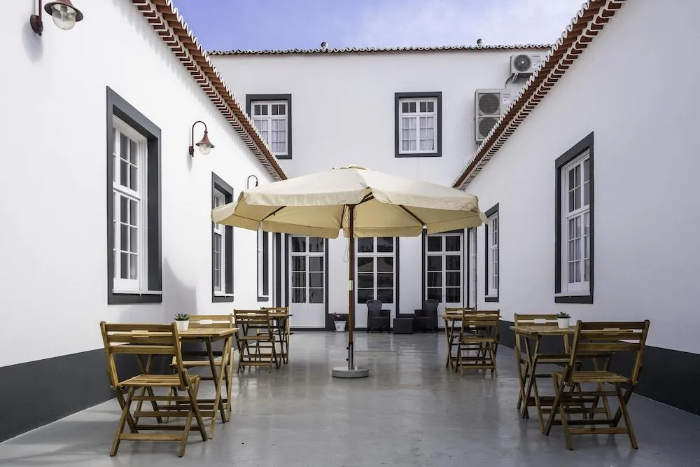 CC Guest House - "Ao Mercado"
