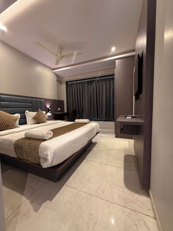 Hotel Kurla Suites