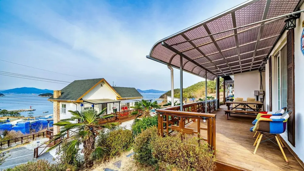 Wild Flower Village Pension