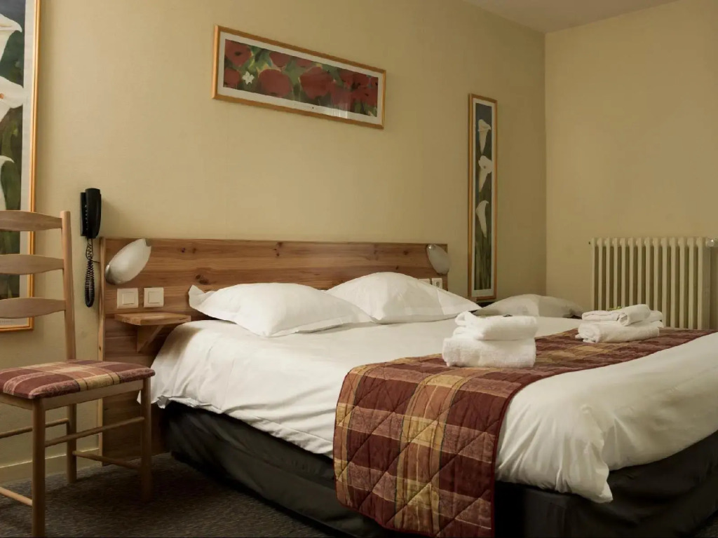 Logis Hôtel Auberge de LEtang
