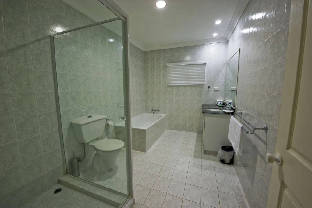 Costa Royale Beachfront Apartments