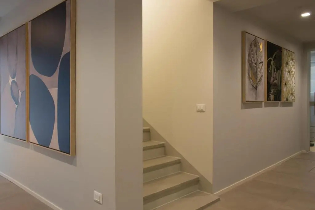 AR Noho Apartment