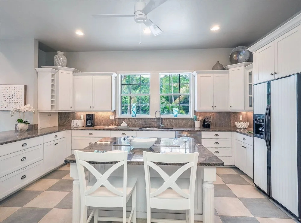 The Palm and Shell Captiva Island Private Luxury Home With Pool hot tub and Beach Access