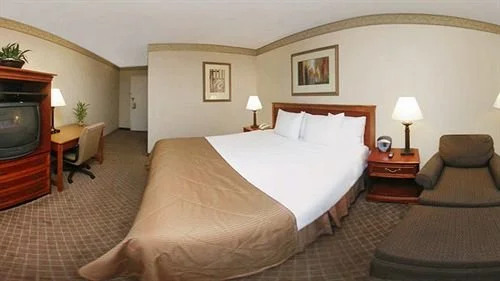 Clarion Mansion Inn