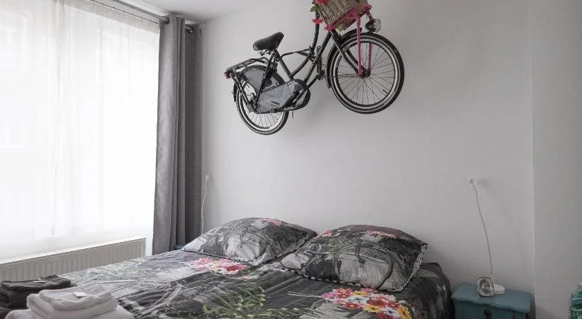 A Bed & Breakfast Flynt