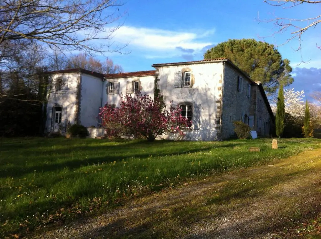 LA CAVERIE DE PEYROUX A ORTHEVIELLE