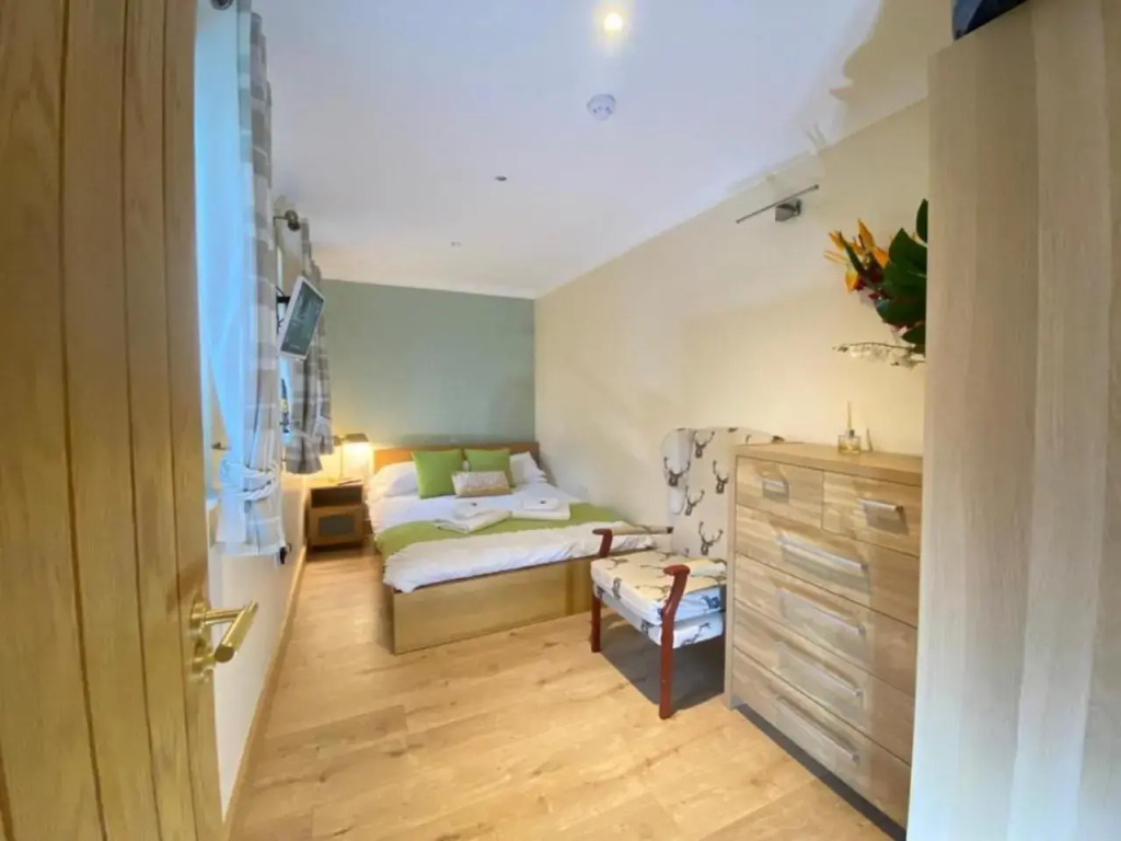 Lake District cottage in one acre gardens off M6